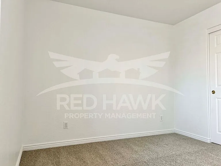 3106 S 100th Ln — Photo 13