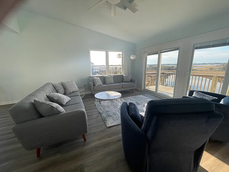 703 S Topsail Dr — Photo 7