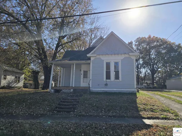 320 E Ohio St, Clinton, MO 64735