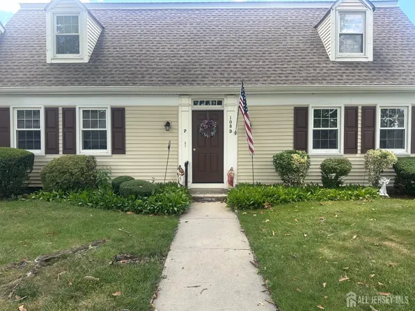 108P Hanover Ln, Monroe Township, NJ 08831