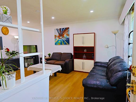 5th image of 14 N Bonnington Ave