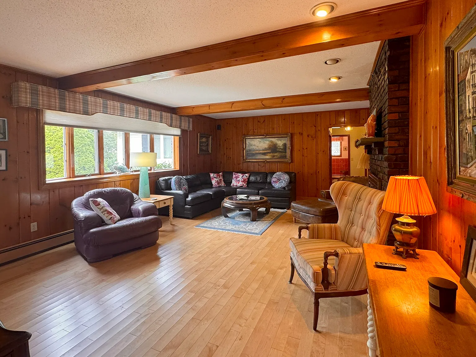 3 bed, 2.5 bath, 2003 sqft, $2,000 — Photo 4