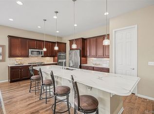 26534 E Links Pl, Aurora, CO 80016