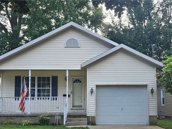 195 Prairie Dr, Akron, OH 44312