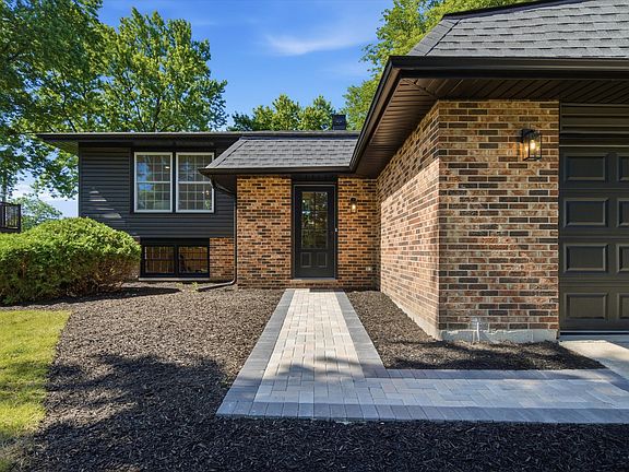 2nd image of 34 Berkshire Dr