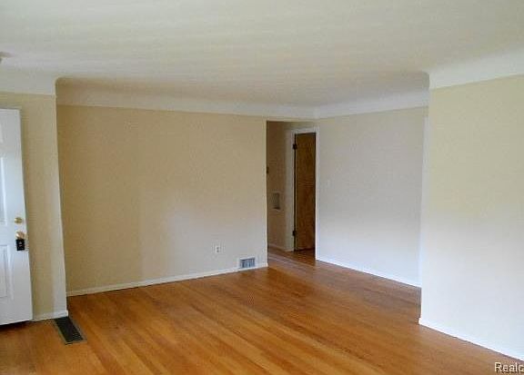 3rd image of 24835 Donald Dr