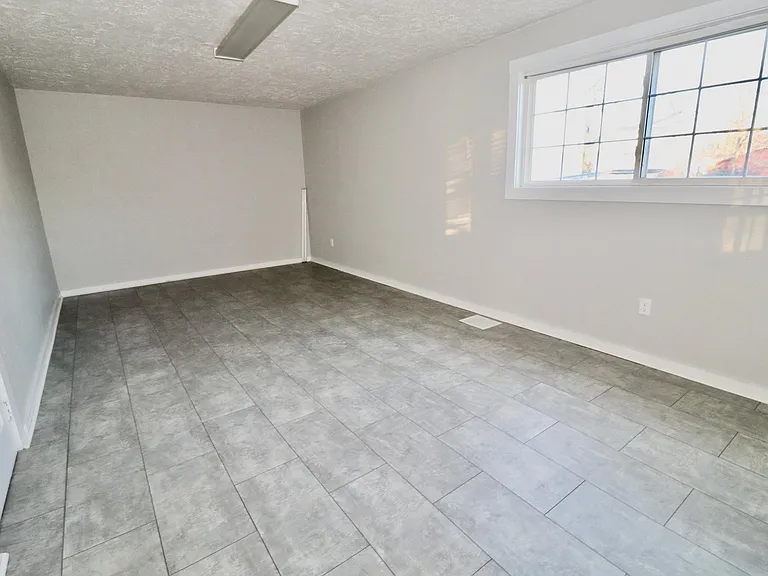 334 Clark Ave — Photo 10
