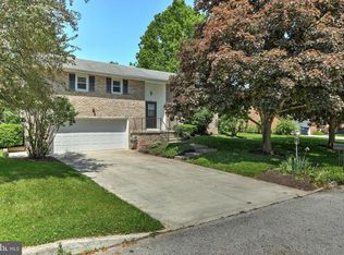 41 Ditzler Ave, Biglerville, PA 17307