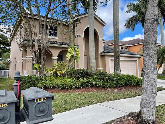 3rd image of 1102 Sunflower Cir