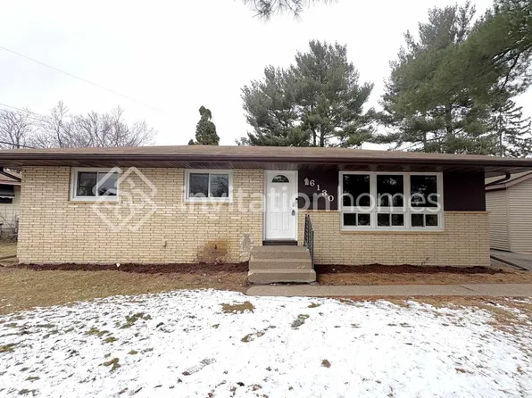 6130 Scott Ave N, Brooklyn Center, MN 55429