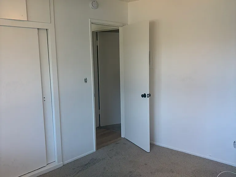 833 Bonita Ave — Photo 16
