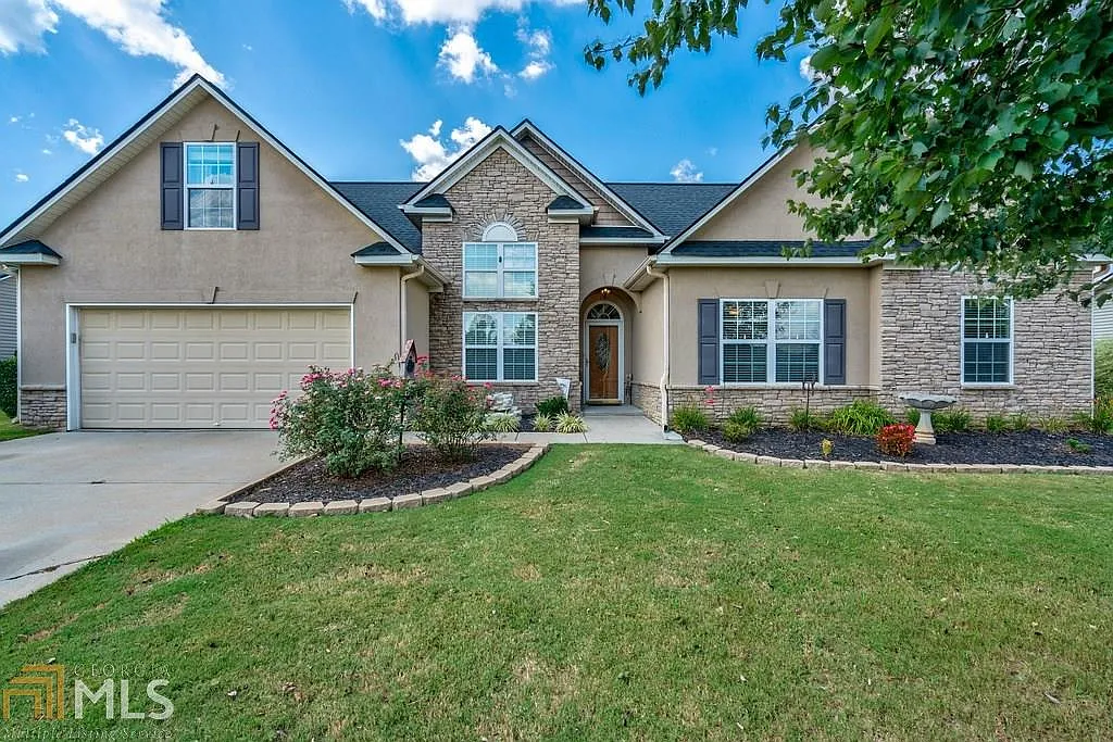 1511 Pointe South Cir photo 1