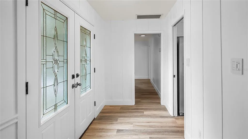 3 bed, 2.0 bath, 2226 sqft, $3,000 — Photo 3