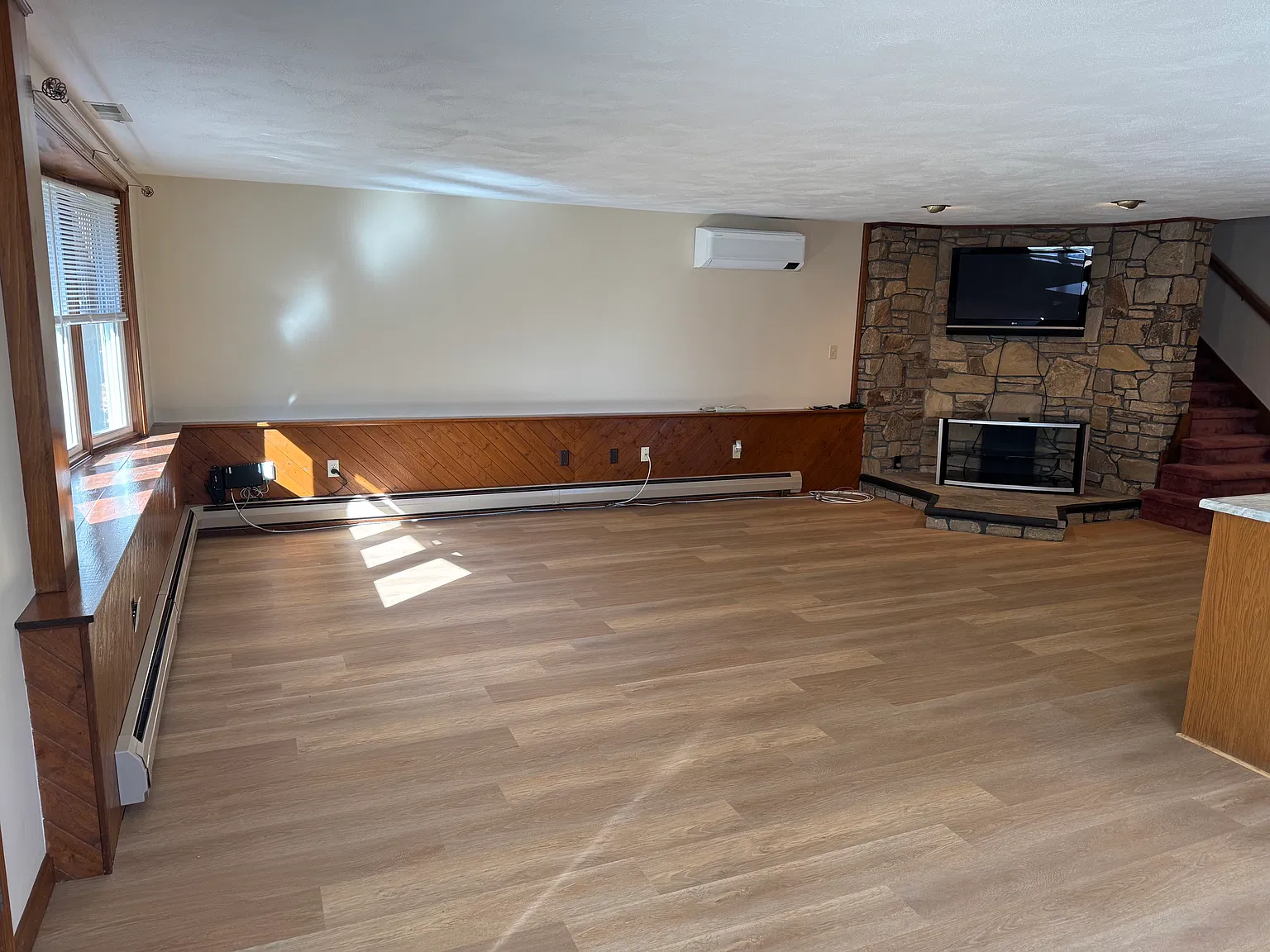 1 bed, $2,300 — Photo 2