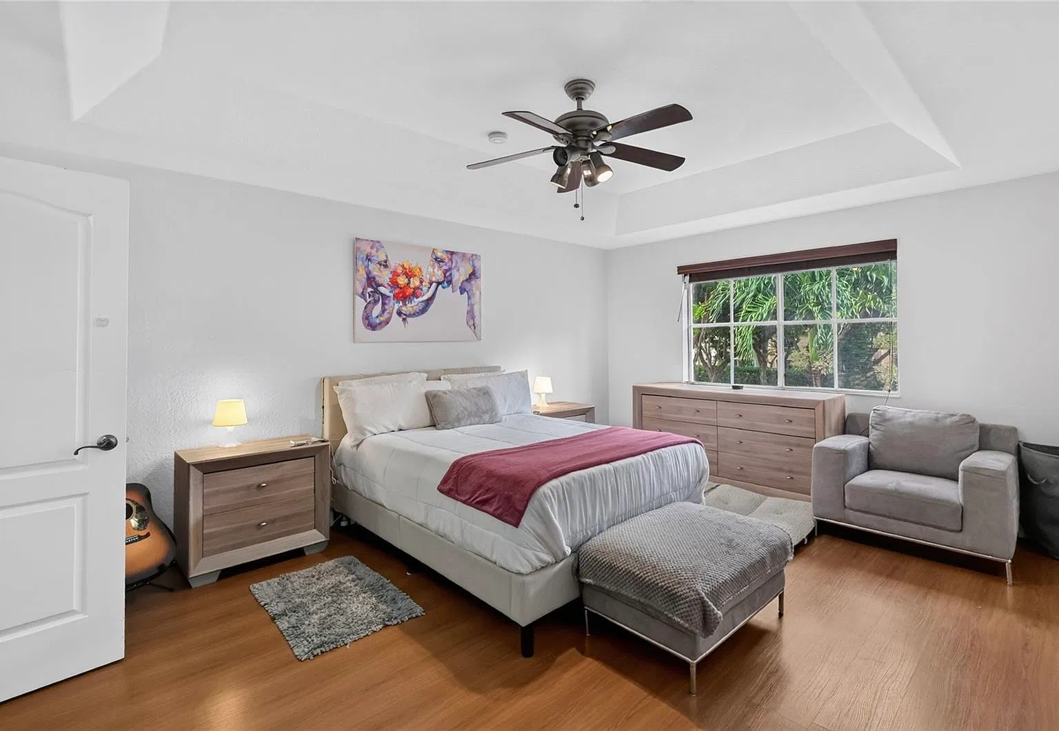 3 bed, 3.5 bath, 1650 sqft, $3,500 — Photo 3