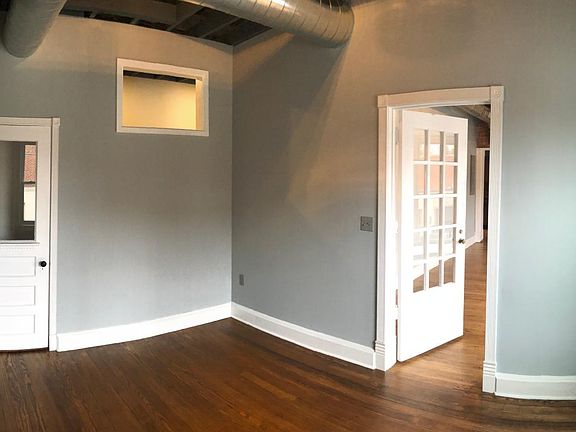 Single bedroom view 1
