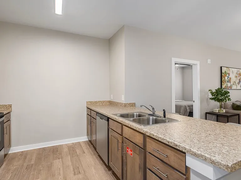 Edgewood Place — Photo 5