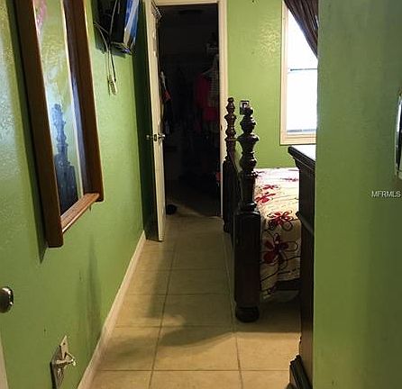 5th image of 1912 W Fern St