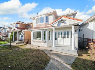 4769 Rupert St, Vancouver, BC V5R 2J5