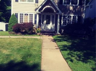 124 Kimberly Rd, Colonia, NJ 07067