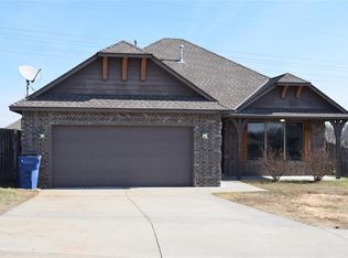 20827 Colony Ave, Harrah, OK 73045