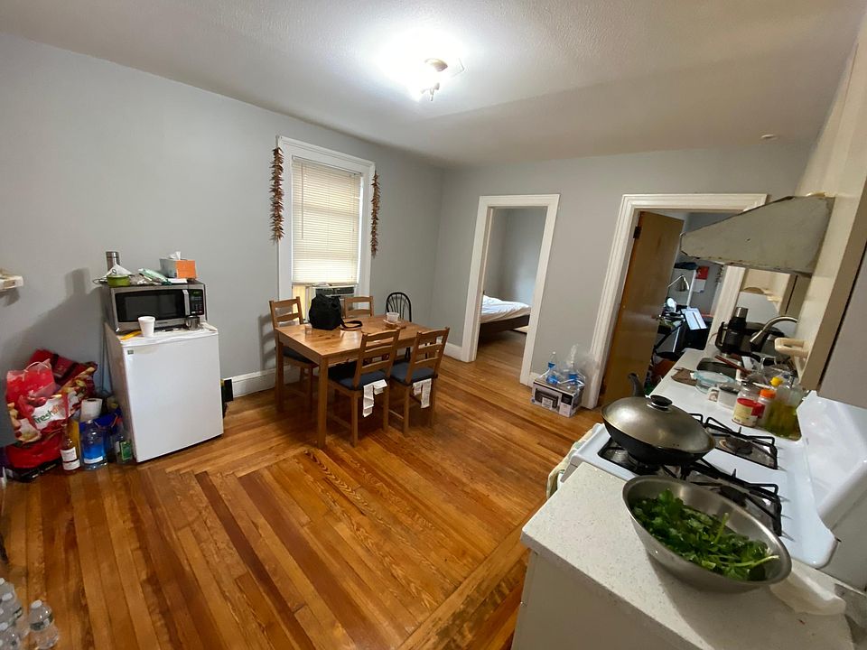 1st image of 14559 19th Ave Unit 2