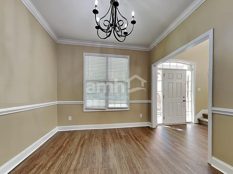 10900 Parkgate Ln — Photo 5