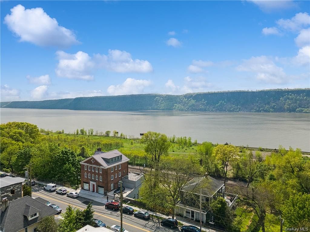 400 Warburton Avenue UNIT 4, Hastings On Hudson, NY 10706 Zillow