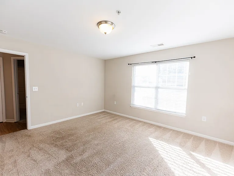3712 Cotswold Ave #B — Photo 22