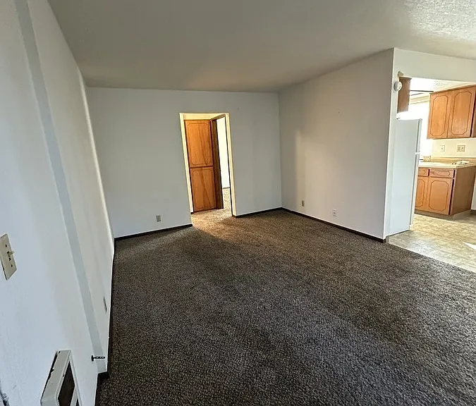 3940 Evergreen Ave #3 — Photo 2