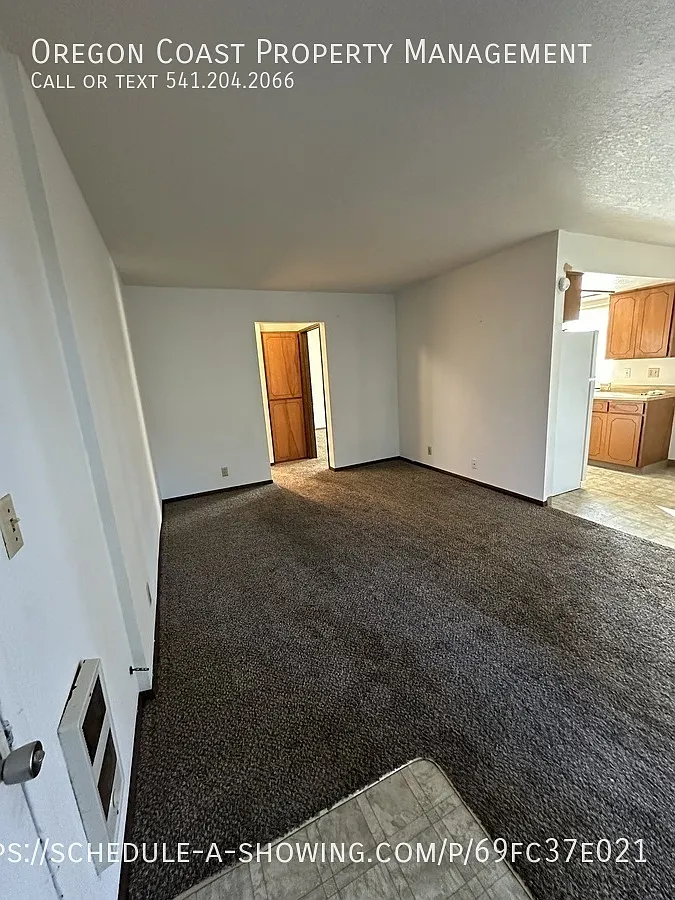 Building Photo - 3940 Evergreen Ave #3