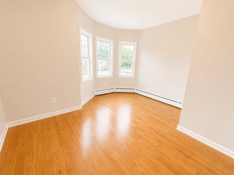 378 S 12th St #1 — Photo 5
