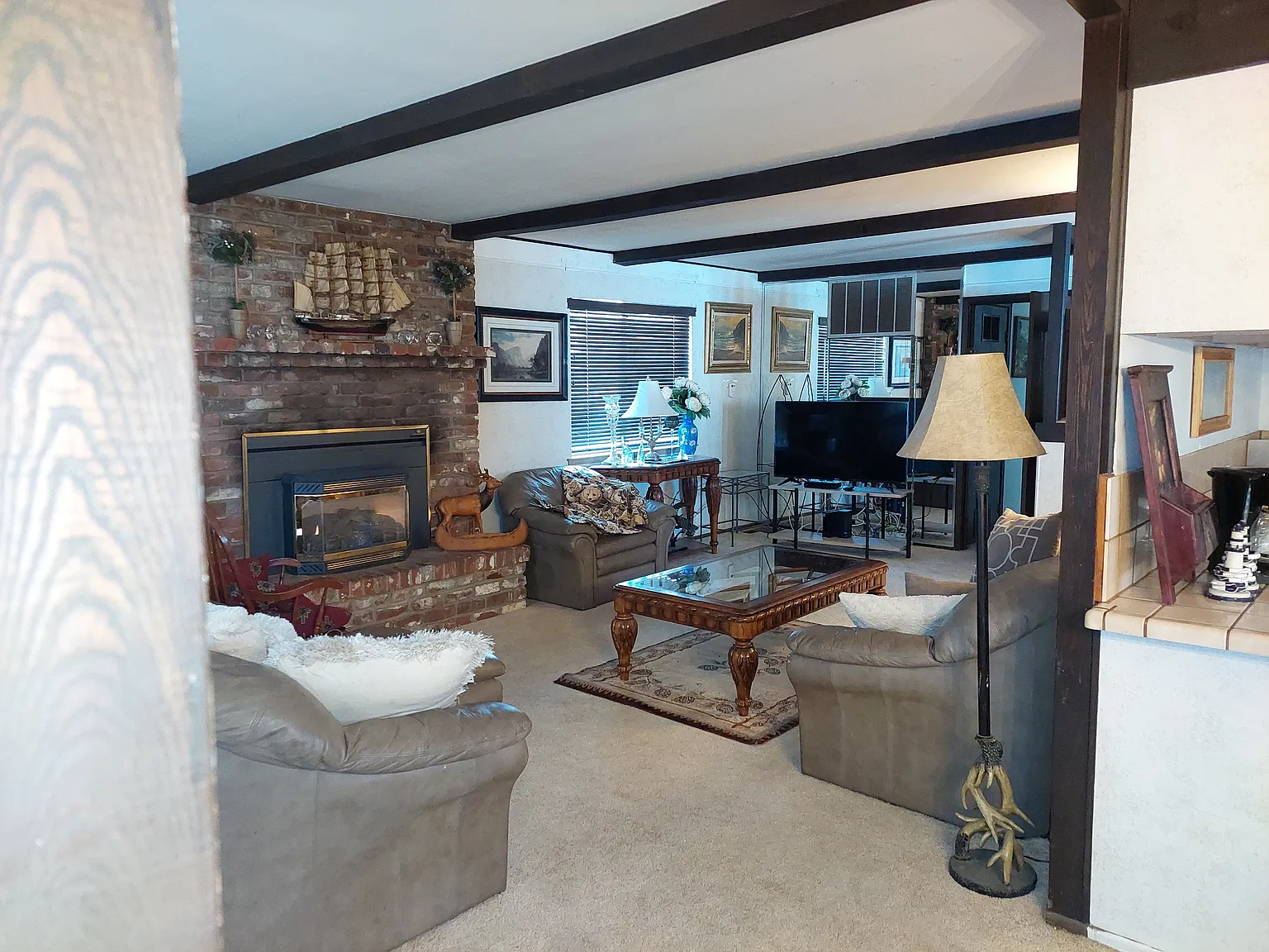 4 bed, 1900 sqft, $3,200 — Photo 4