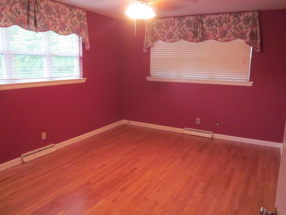 1st image of 3239 Haywood Ave