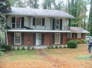 2573 The Fontainebleau SW, Atlanta, GA 30331