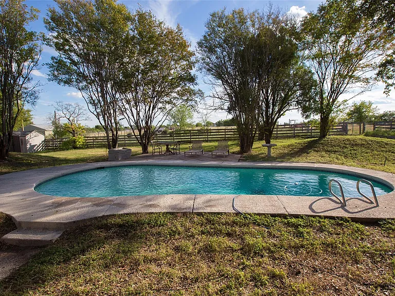 3517 Gattis School Rd — Photo 11