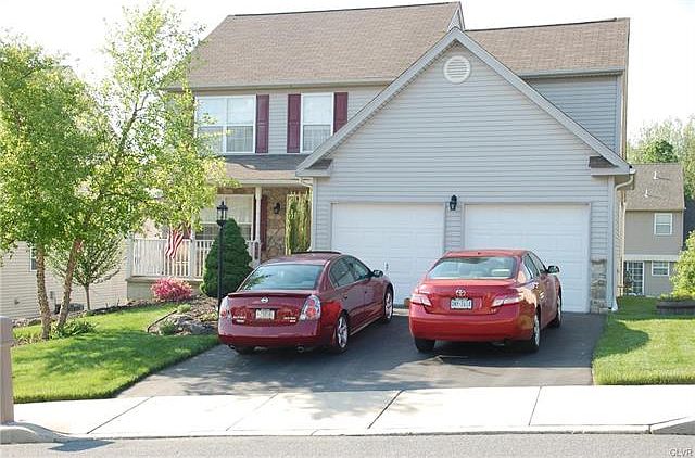 1st image of 393 E 5th St