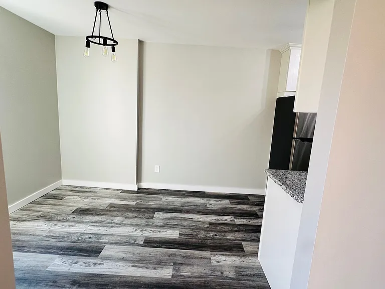 50 Shrewsbury Green Dr #50F — Photo 3