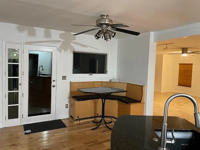 1075 Lalond Ave — Photo 25