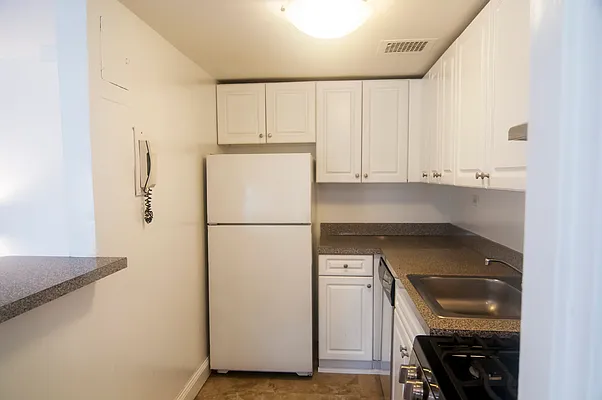 Sold by DYNY Inc | media 7