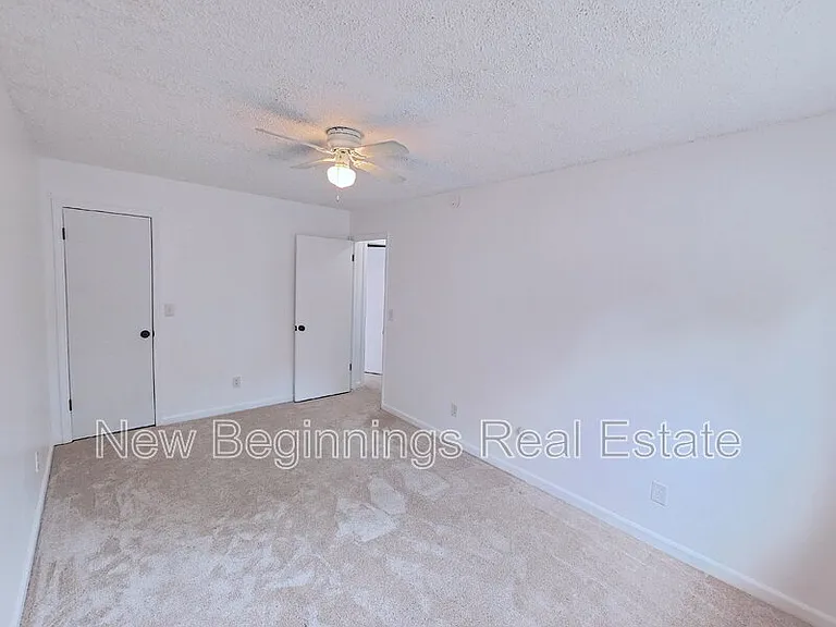 5560 Montgomery Ter — Photo 14