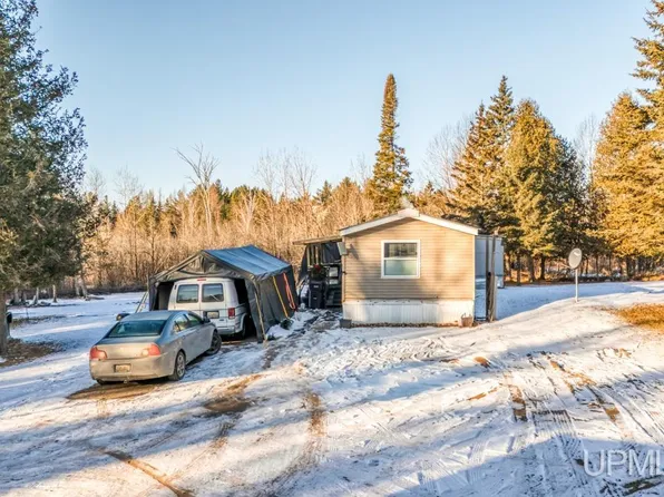 N16391 Sabourin Ln #D-1, Wilson, MI 49896