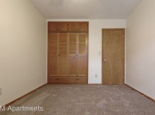 705 McKnight Rd N APT 304, Saint Paul, MN 55119