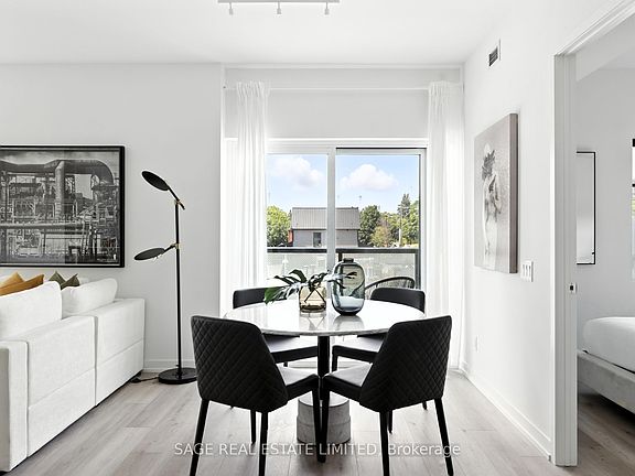 4th image of 863 Saint Clair Ave W #301