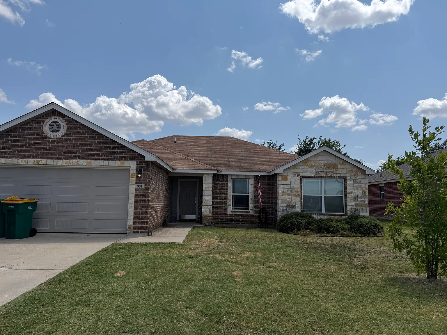 3 bed, 1756 sqft, $1,595 — Photo 1