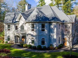 219 Chase Rd, Dartmouth, MA 02747