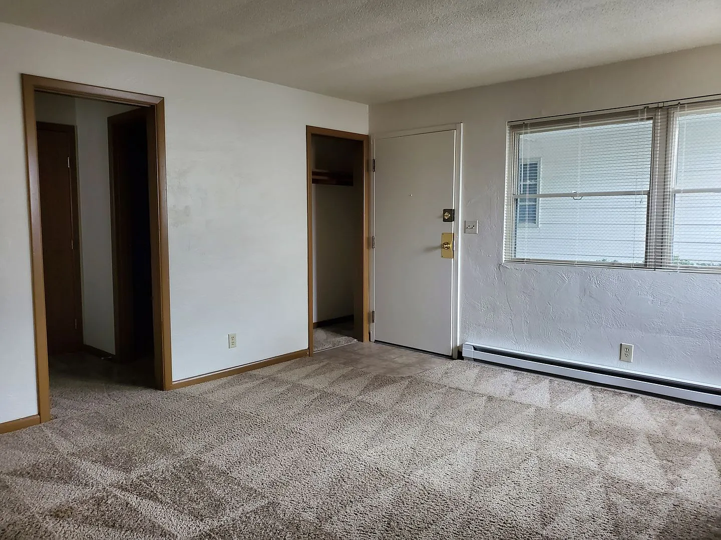 310-Colony Apartments — Photo 3
