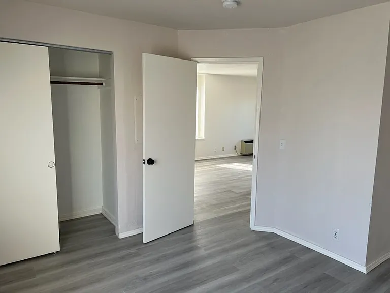 2065 Riley Ct — Photo 6