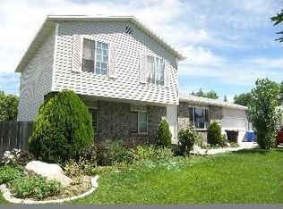 12821 Old Fort Dr, Riverton, UT 84065