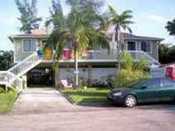 303 62nd St, Holmes Beach, FL 34217